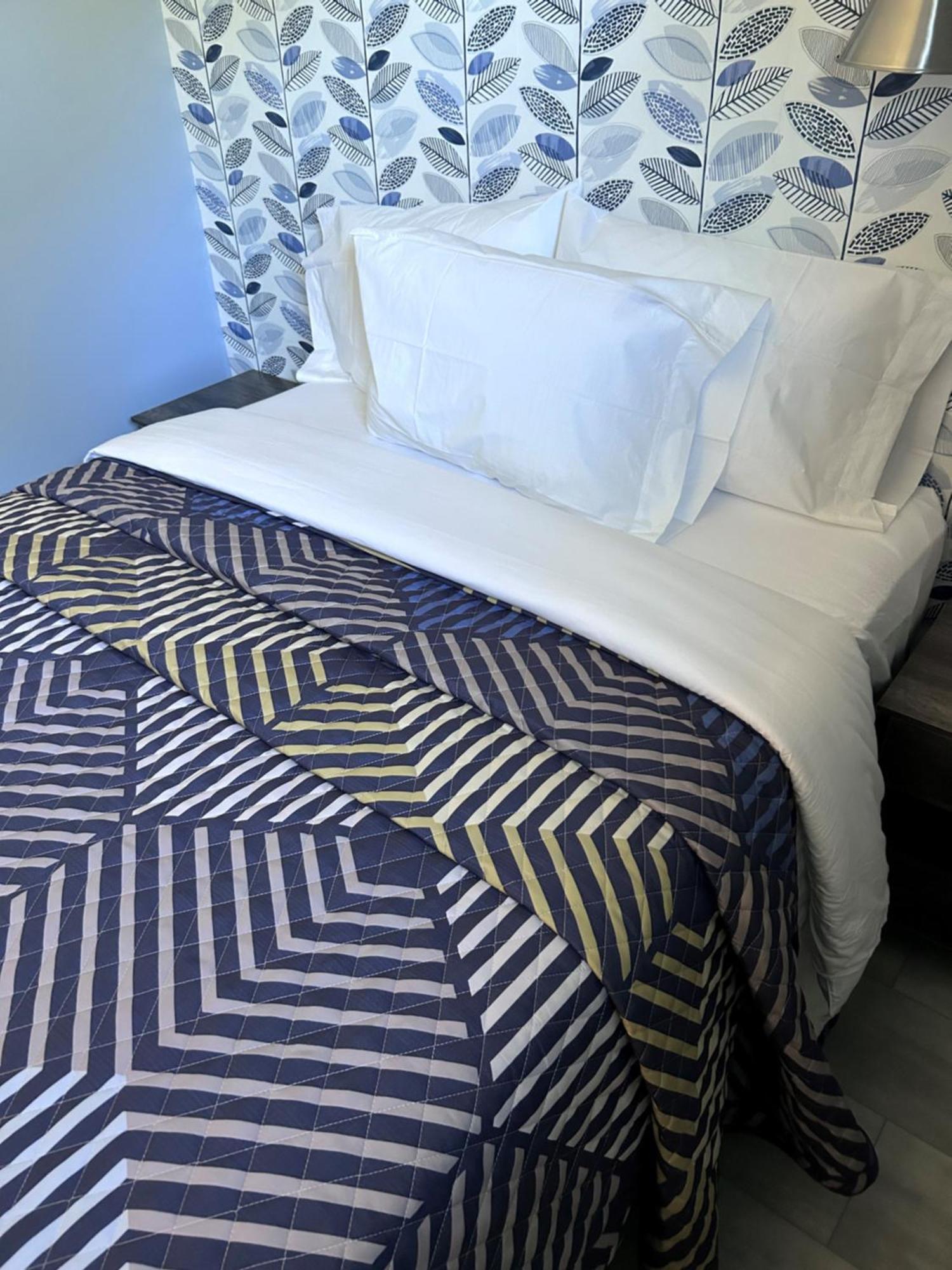 Wolastoq Inn And Suites Houlton Kültér fotó